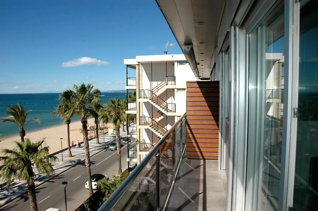 Apartamentos Las Palmas VII Family Only Salou Apartment