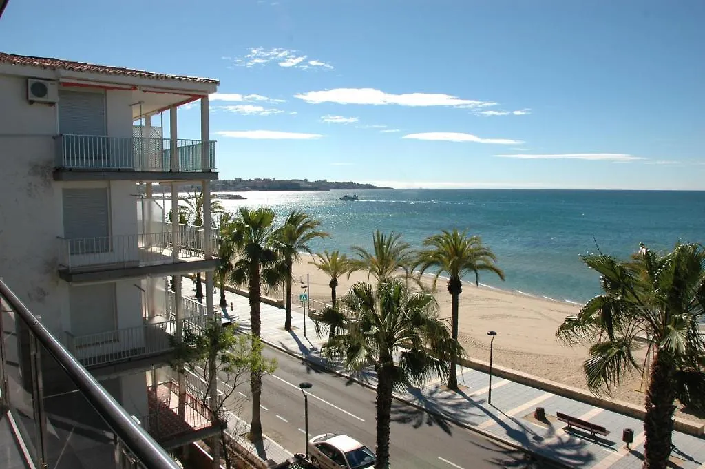 Apartment Apartamentos Las Palmas VII Family Only Salou Spain