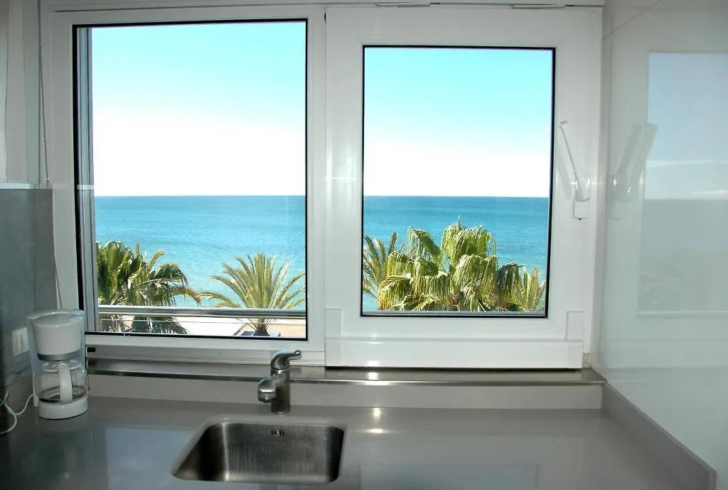 Apartamentos Las Palmas VII Family Only Salou