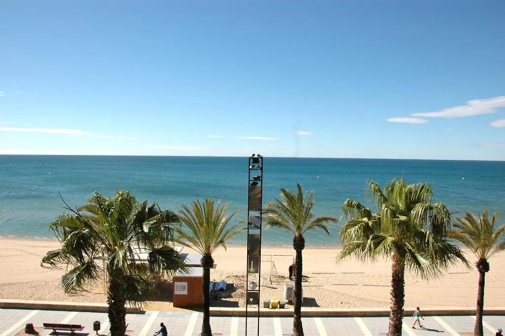 Apartamentos Las Palmas VII Family Only Salou Apartment