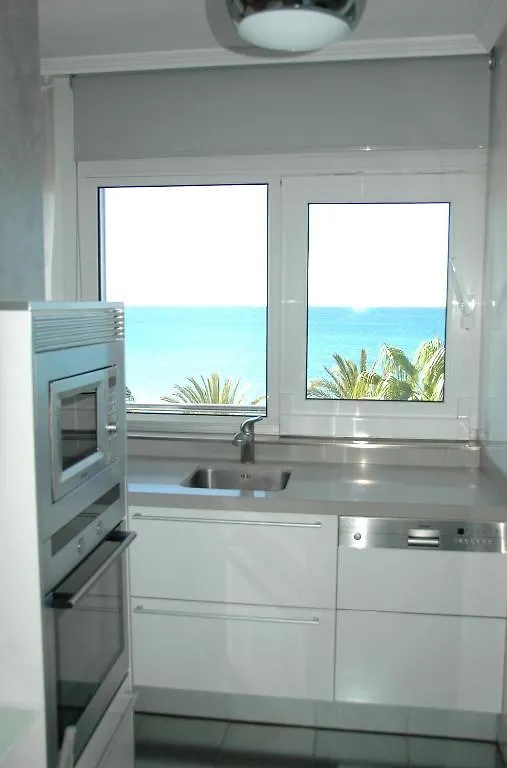 Apartamentos Las Palmas VII Family Only Salou